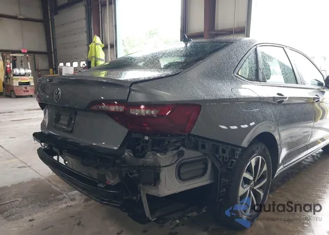 2024 Volkswagen Jetta 1.5T S z USA, uszkodzony, nr VIN 3VW5M7BU2RM039540